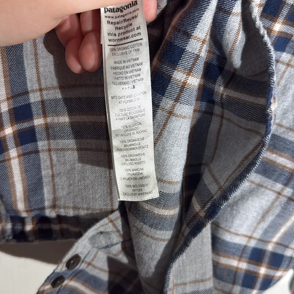 Patagonia Blue Plaid Button-Up Shirt - Picture 5 of 5